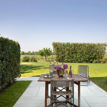 Massoni Wine Relais Bed & Breakfast 4*