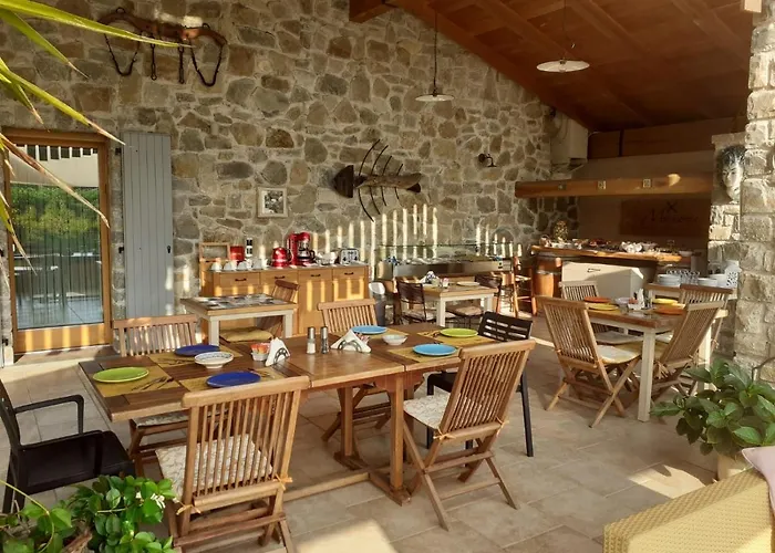Massoni Wine Relais Peschiera del Garda