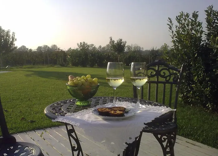 Bed & Breakfast Massoni Wine Relais Peschiera del Garda