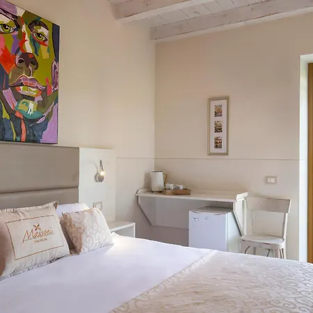 Massoni Wine Relais Bed & Breakfast 4*