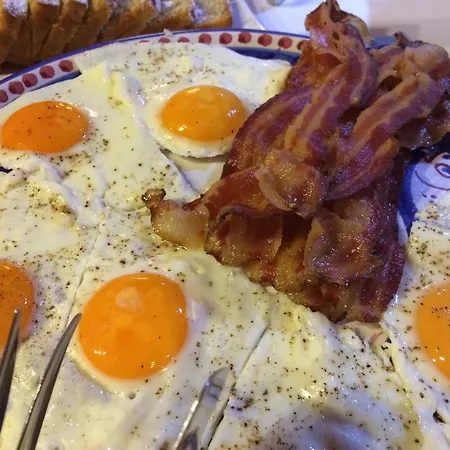 Frühstückspension Massoni 4*