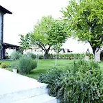 לינה וארוחת בוקר Massoni Wine Relais