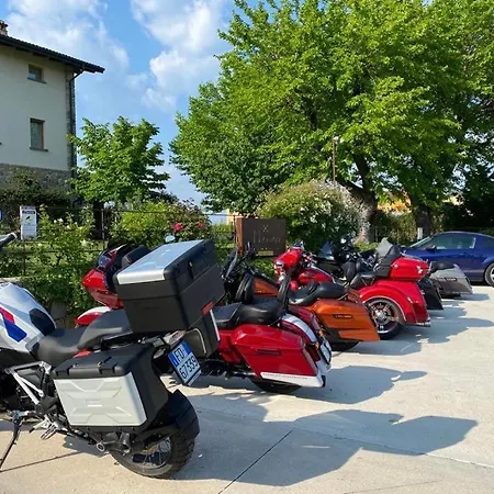 Massoni Bed & Breakfast 4*