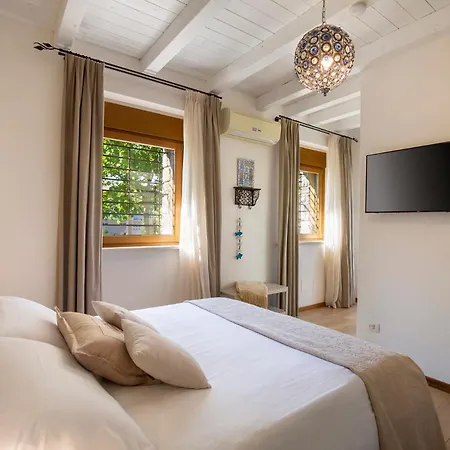 Massoni Wine Relais Bed and Breakfast 4*