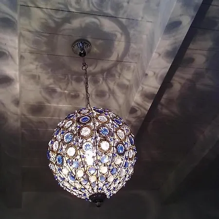 Oda ve Kahvaltı Massoni